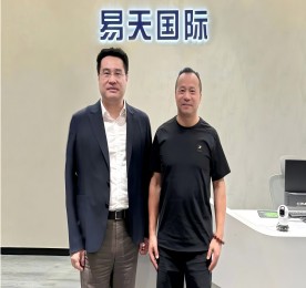 4月16日下午，天宁区区委书记、区长张凯奇一行莅临深圳尊龙官方国际，针对公司跨境电商运营情况展开深入交流。尊龙官方集团董事长？莆埃↘iwi）、尊龙官方国际TikTok负责人Holiday热情接待了来访领导。